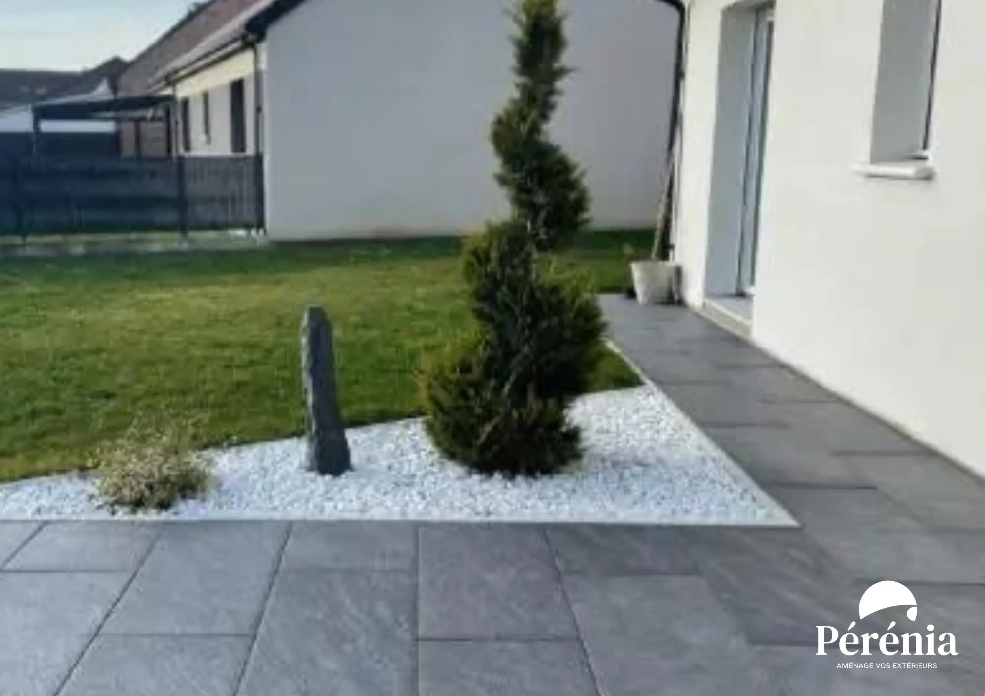 https://devweb.perenia.fr/wp-content/uploads/2024/02/Terrasse-en-dallage-8.webp