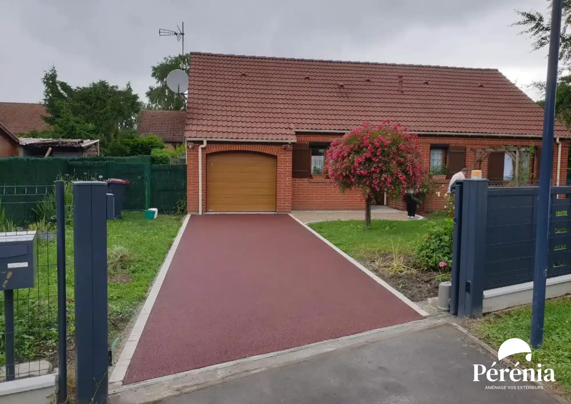 Allée de garage enrobé rouge 1