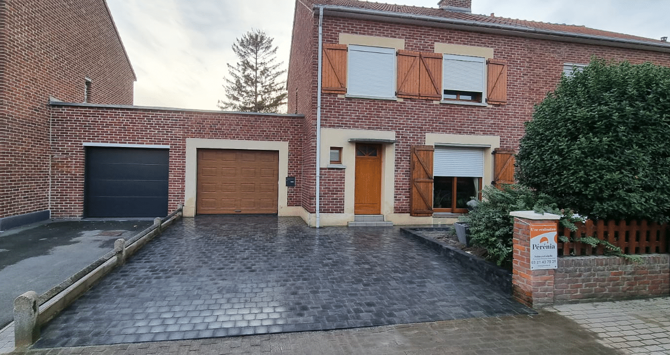 Entrée de garage en pavage