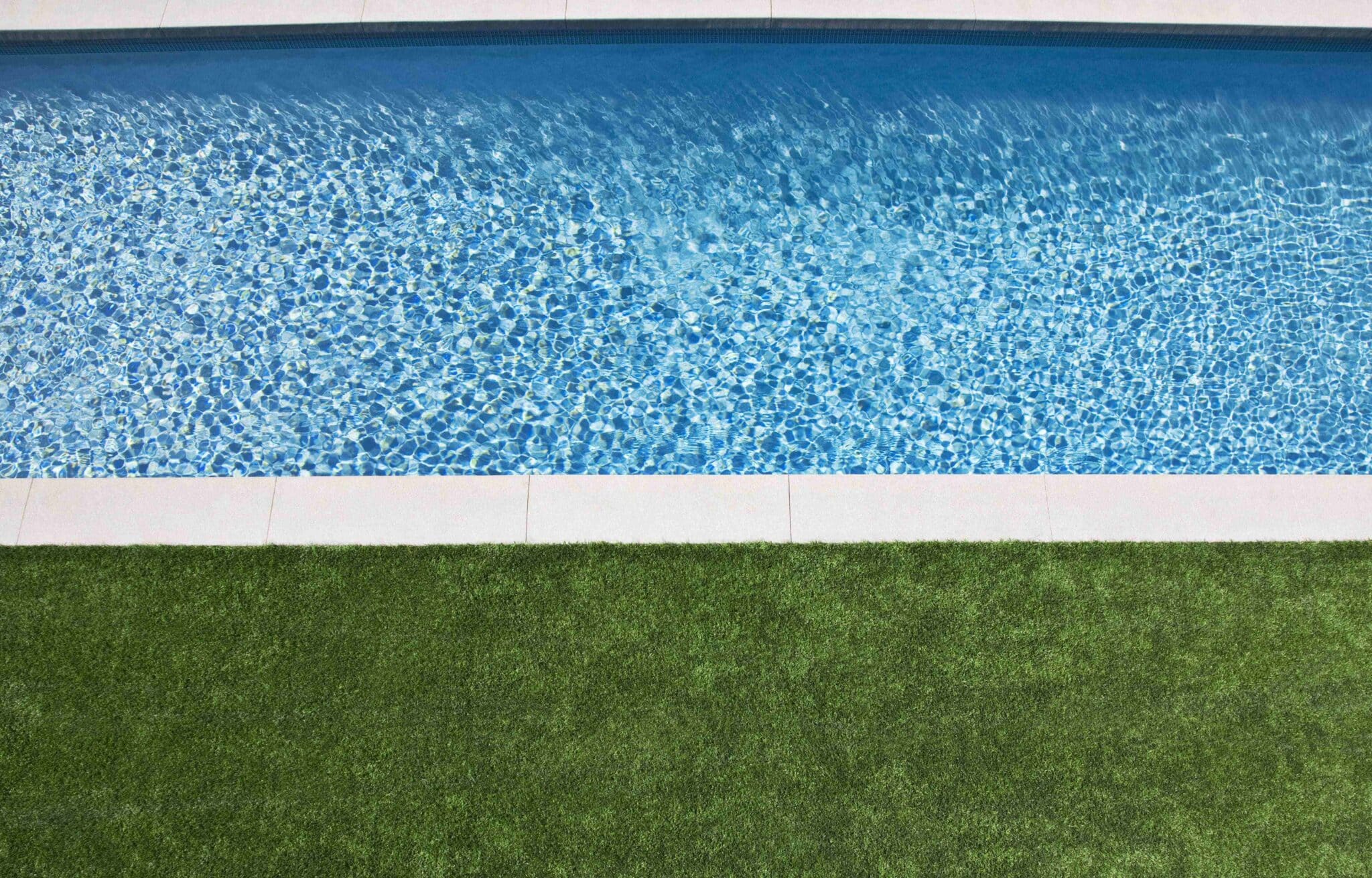 https://devweb.perenia.fr/wp-content/uploads/2024/05/plage-piscine-gazon-1-scaled.jpg
